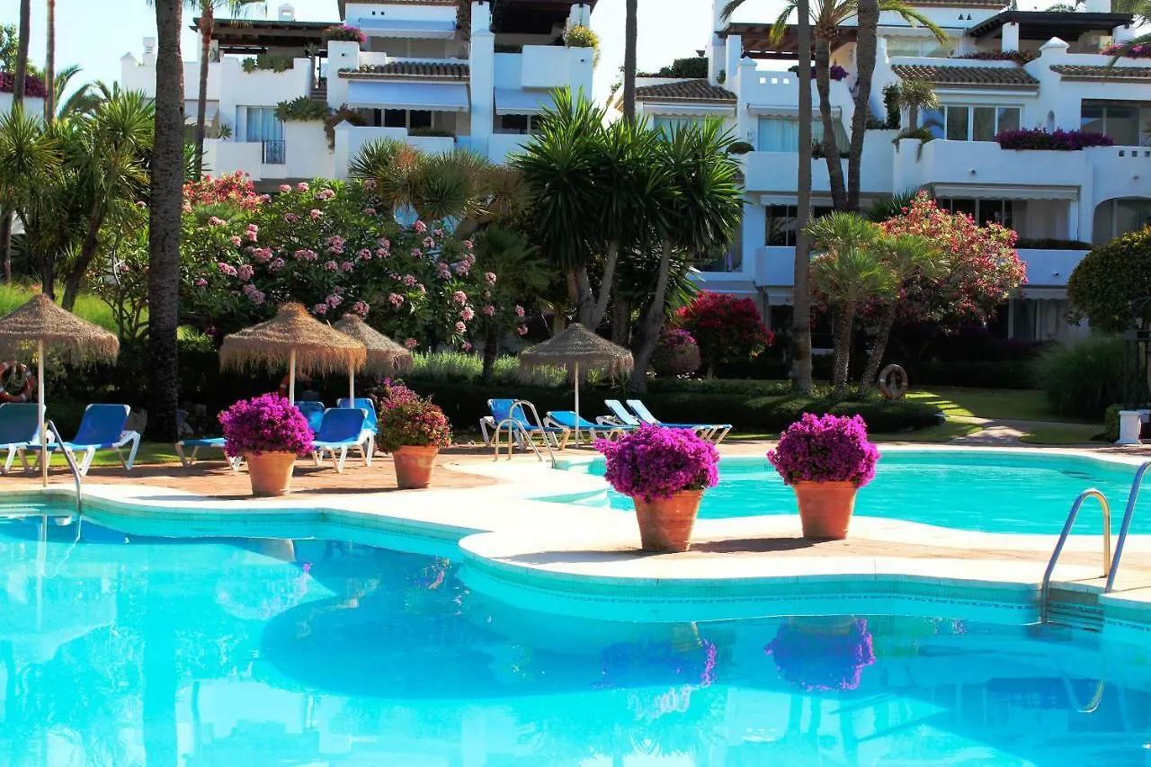 Alcazaba Beach Apartment 3302 إِستيبونا