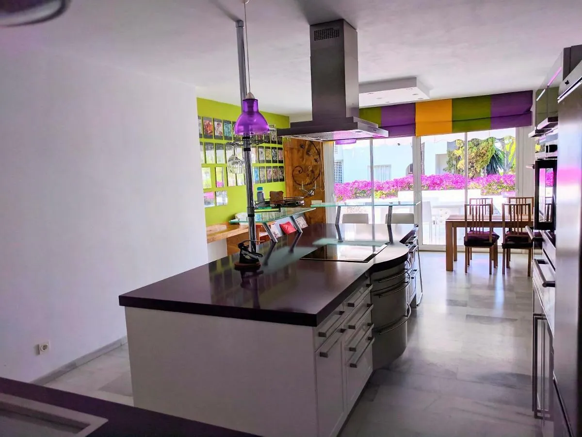 Alcazaba Beach Apartment 3302 Estepona 0*,
